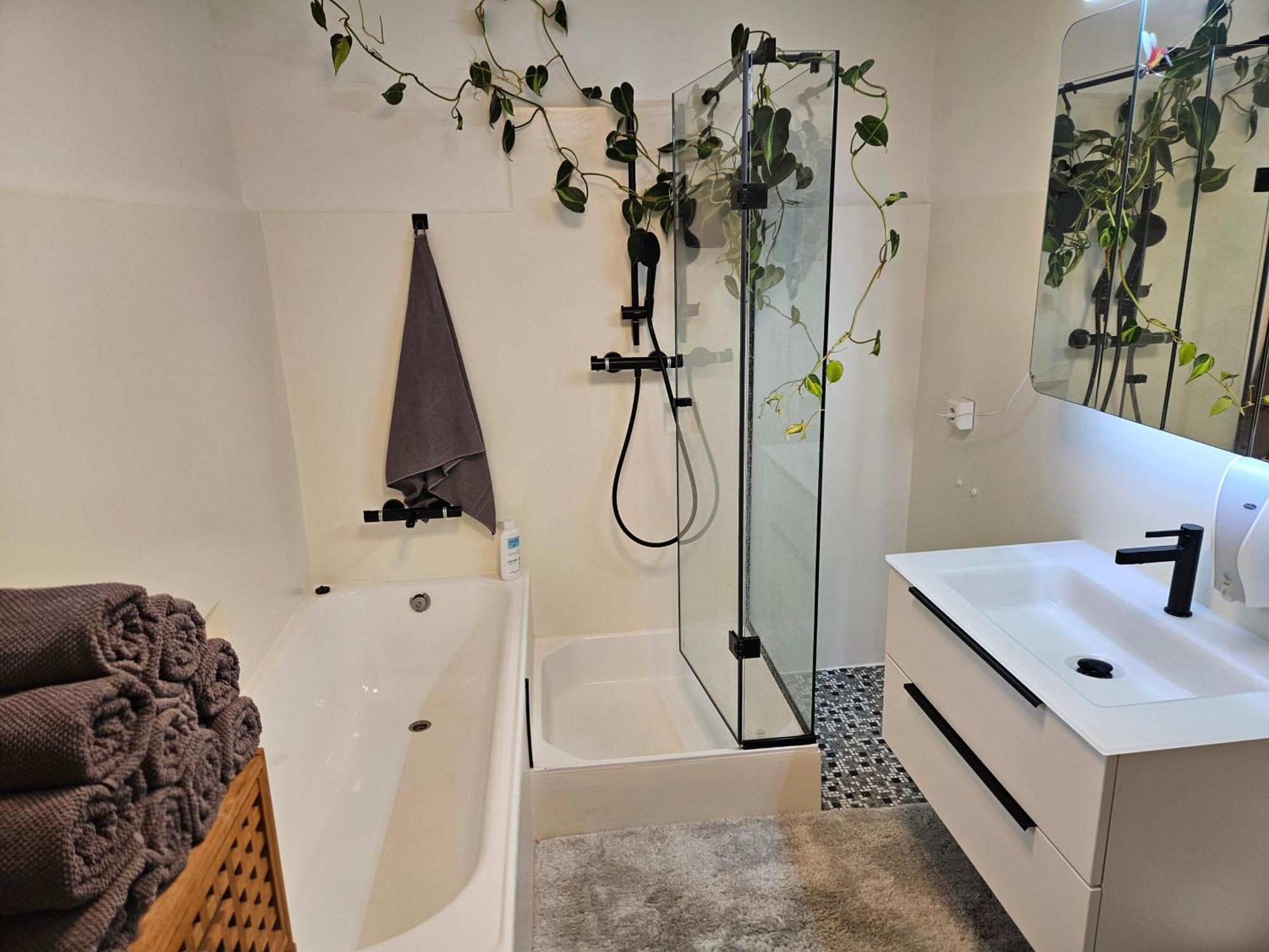 Premium Apartment Mit Privatem Whirlpool, Sauna, Garten Sankt Martin am Grimming Exterior foto