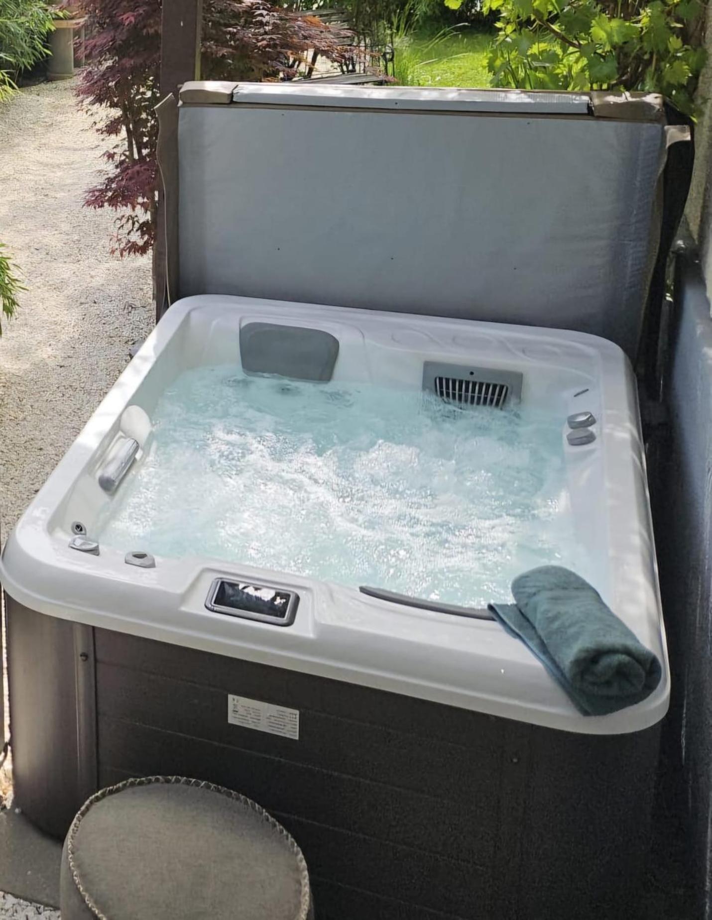 Premium Apartment Mit Privatem Whirlpool, Sauna, Garten Sankt Martin am Grimming Exterior foto